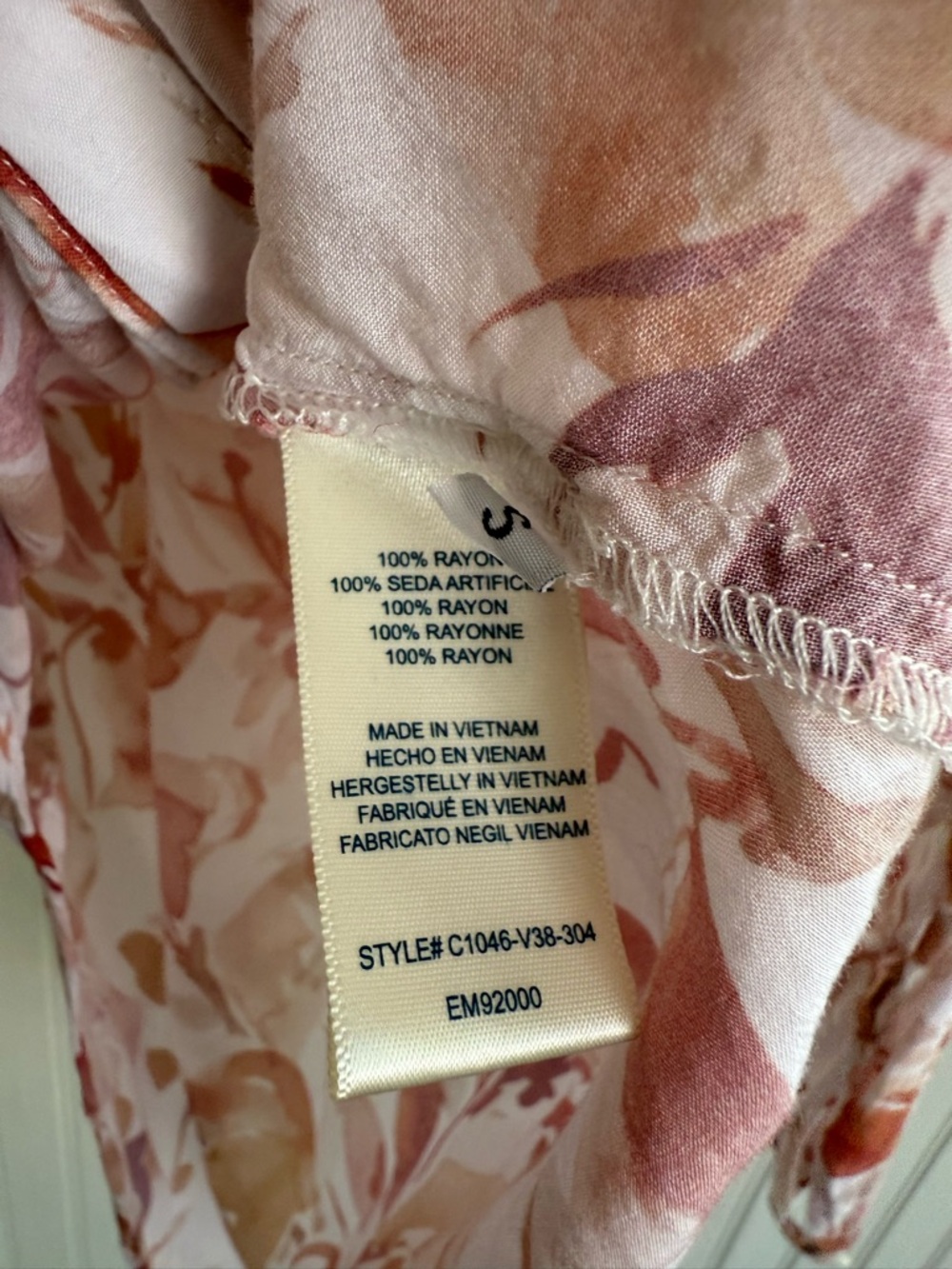 Cloth & Stone Watercolor Floral Button-Up Shirt Size Small Pink & Rust - Picture 5 of 5